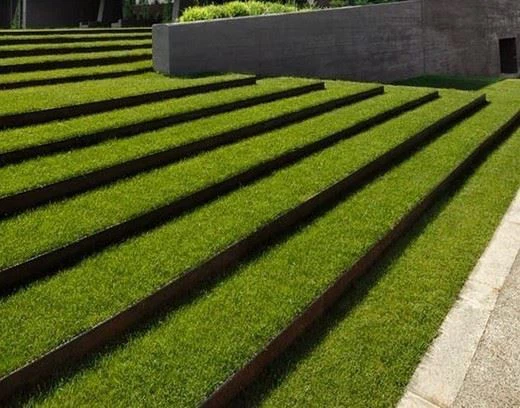 Metal Bendable Grass Border